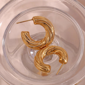 Brinco Argola Torcida Banhado a Ouro 18K