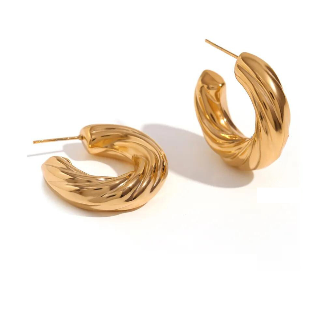 Brinco Argola Torcida Banhado a Ouro 18K