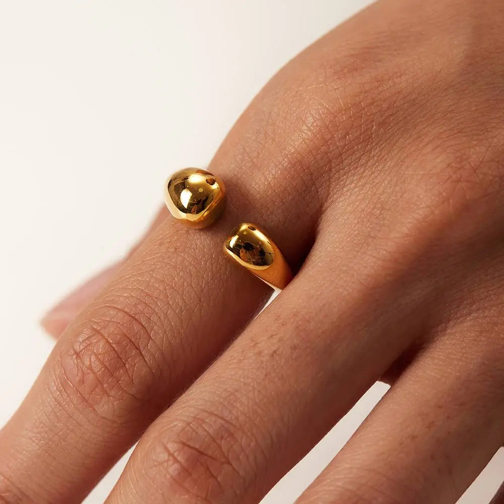 Anel Ajustável Assimétrico banhado a Ouro 18K