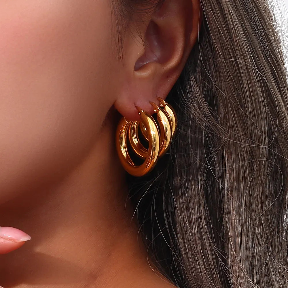 Brinco Argola Clássica Fecho Vintage Banhado a Ouro 18K