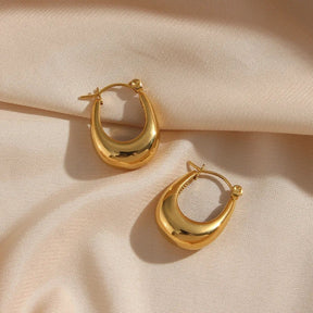 Brinco Argola Média U Banhado a Ouro 18K